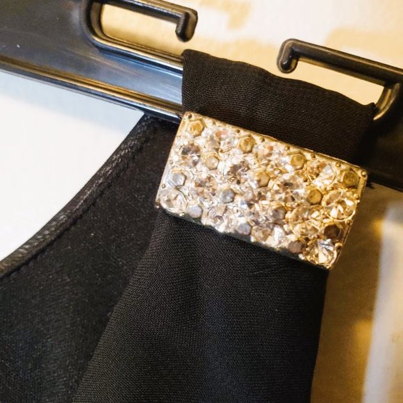 Evening Wear Black Flutter Dress Size 4 - Picture 4 of 7